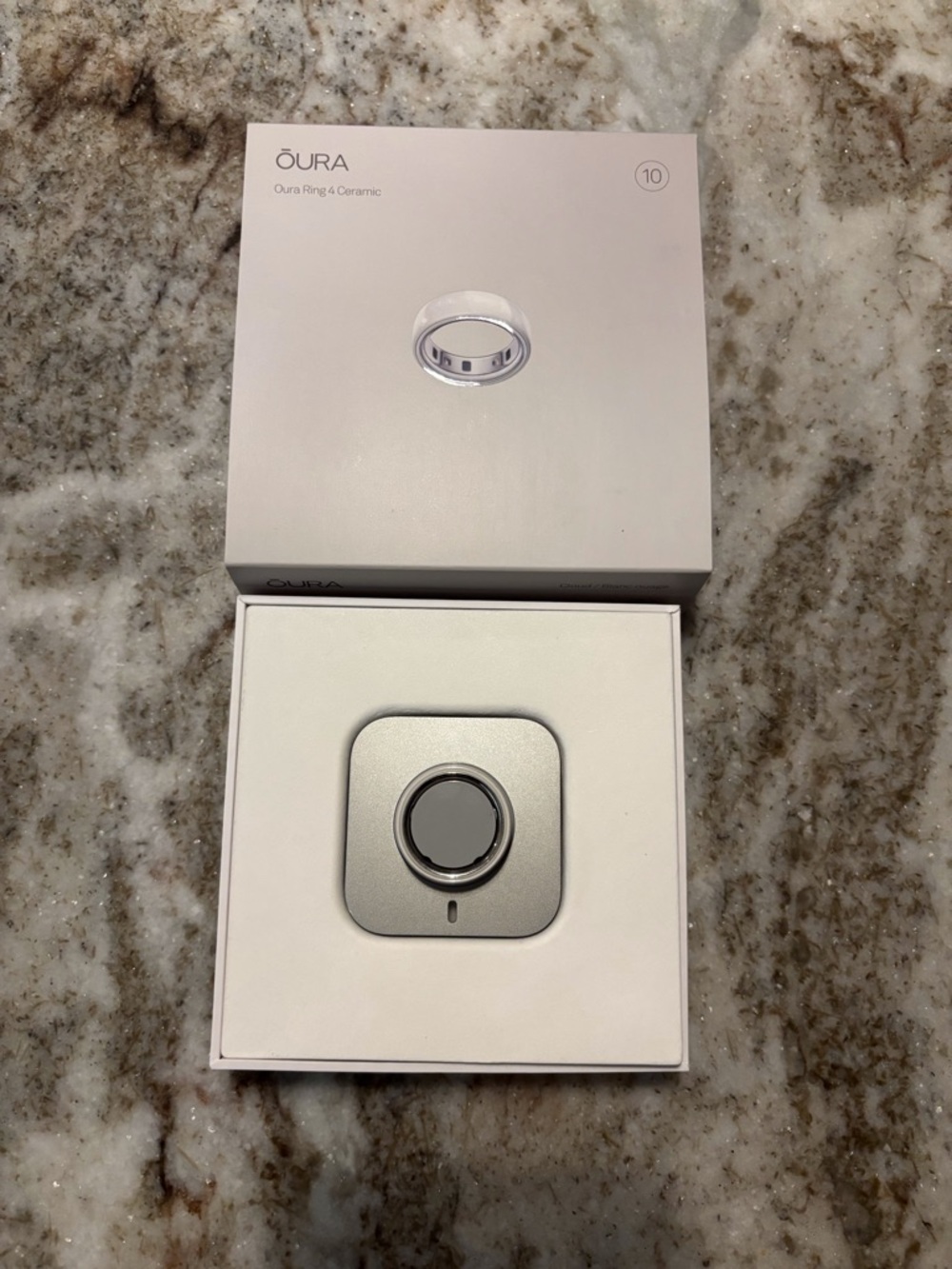 Oura Smart Ring in Cloud Ceramic- size 10 - Picture 4 of 7